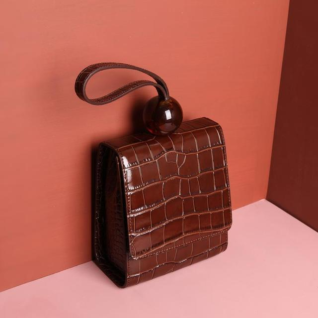 Flip tote bag