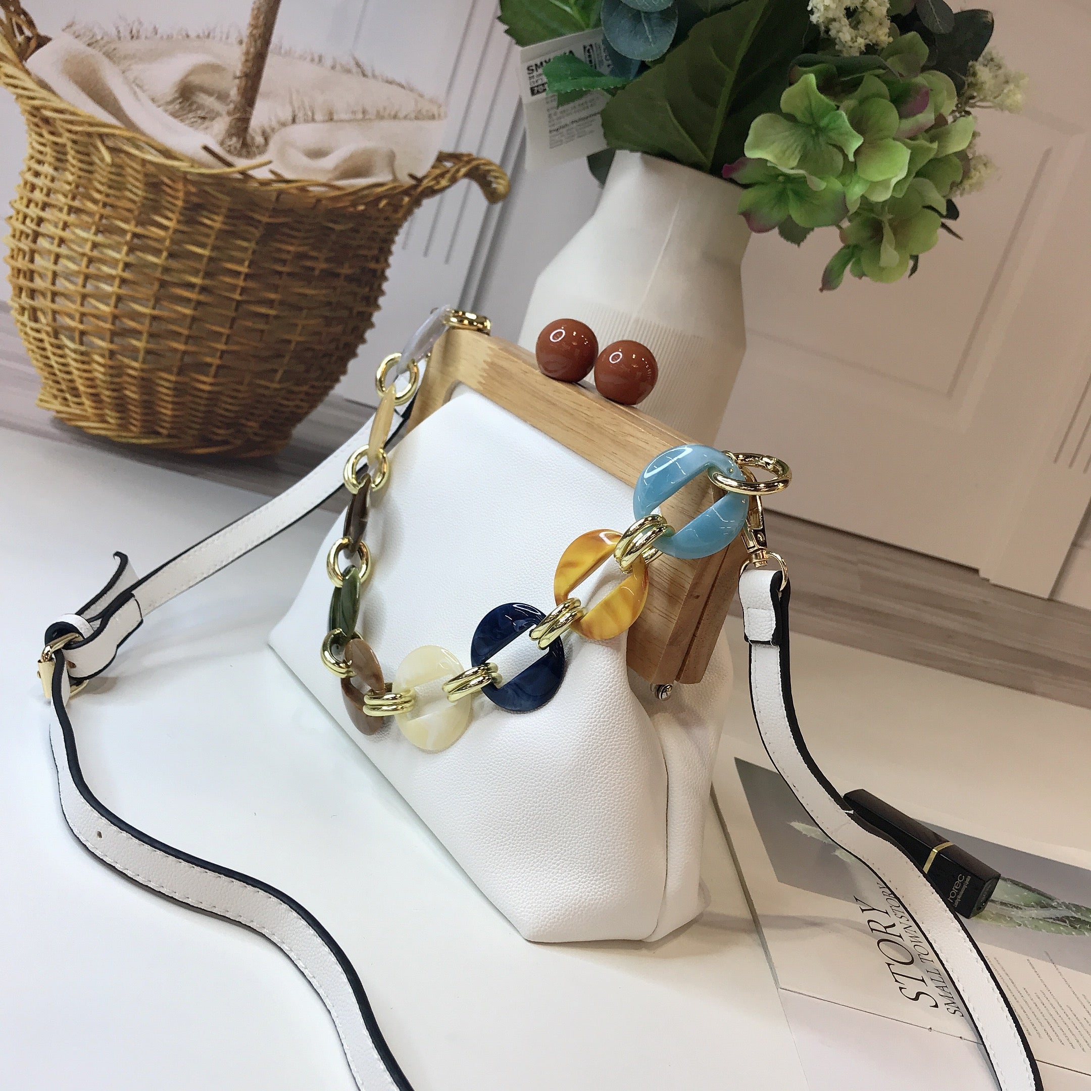 Acrylic messenger bag with wooden clip