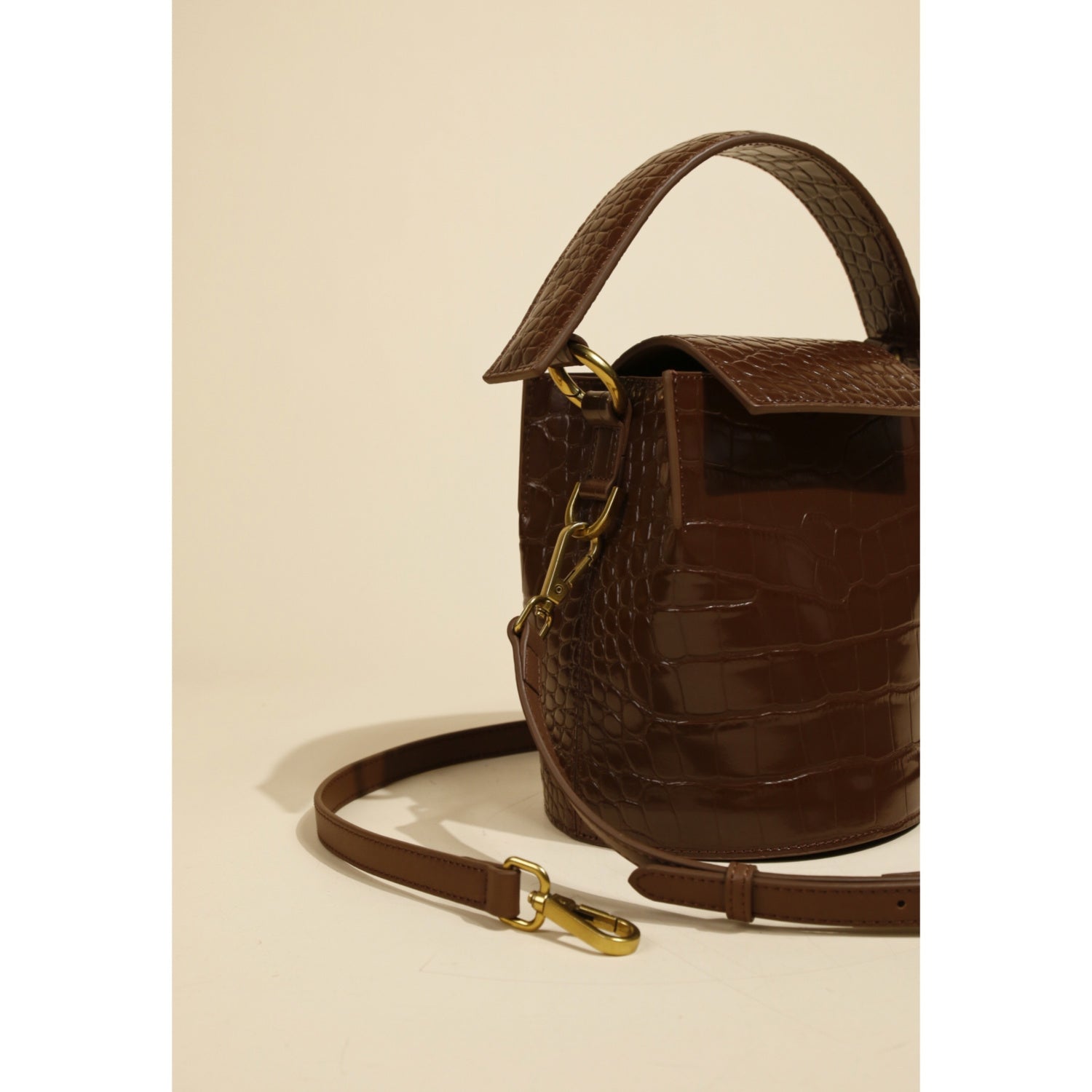 Genuine Leather Cowhide Messenger Bucket Bag Exquisite Hand Bag
